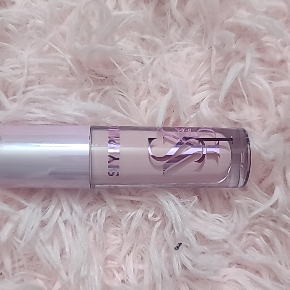 Siyiping Makeup Lip Gloss.